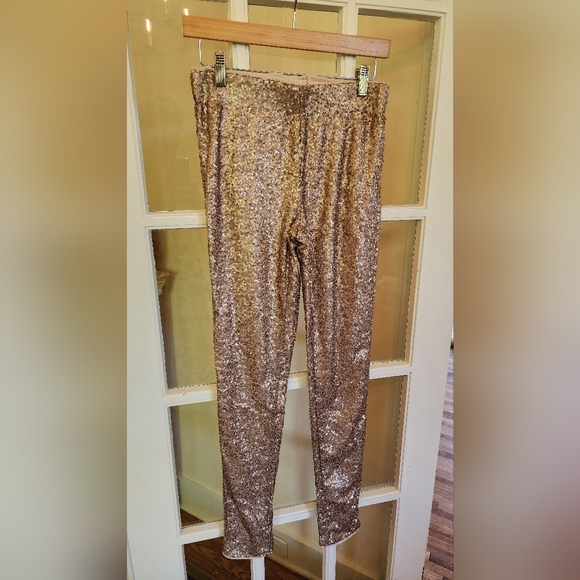Spool no 72 champagne gold sequin joggers - Picture 3 of 3